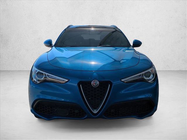 Used 2018 Alfa Romeo Stelvio Ti Sport image 2