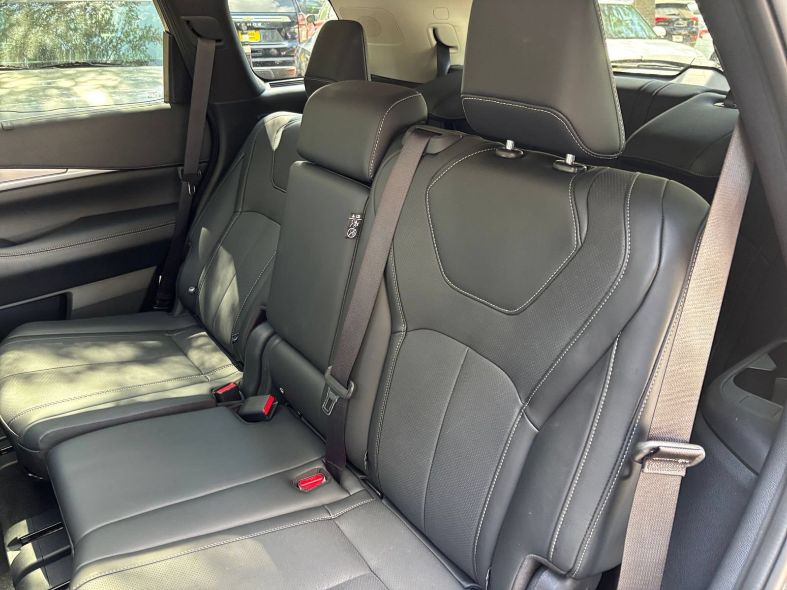 Used 2026 INFINITI QX60 Luxe AWD/4WD image 42