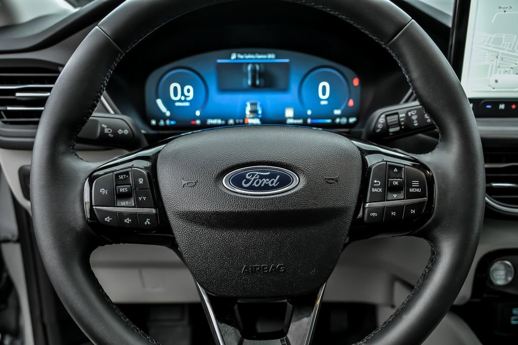 Used 2023 Ford Escape Platinum w/ Premium Technology Package image 20