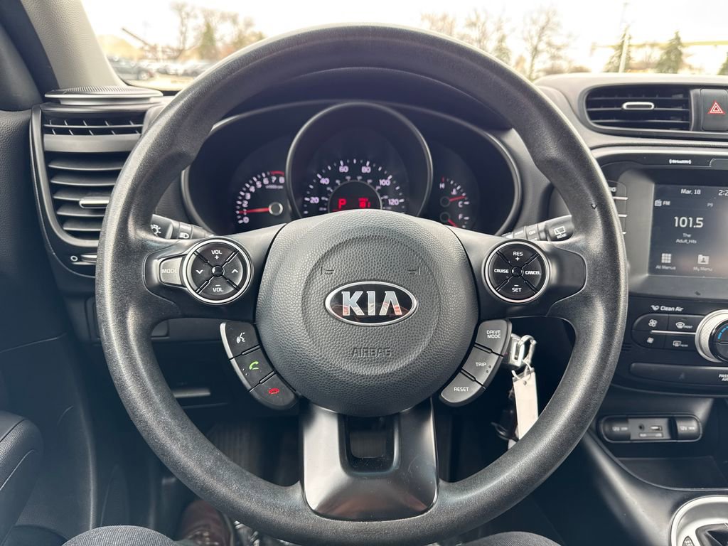 Used 2018 Kia Soul + image 16