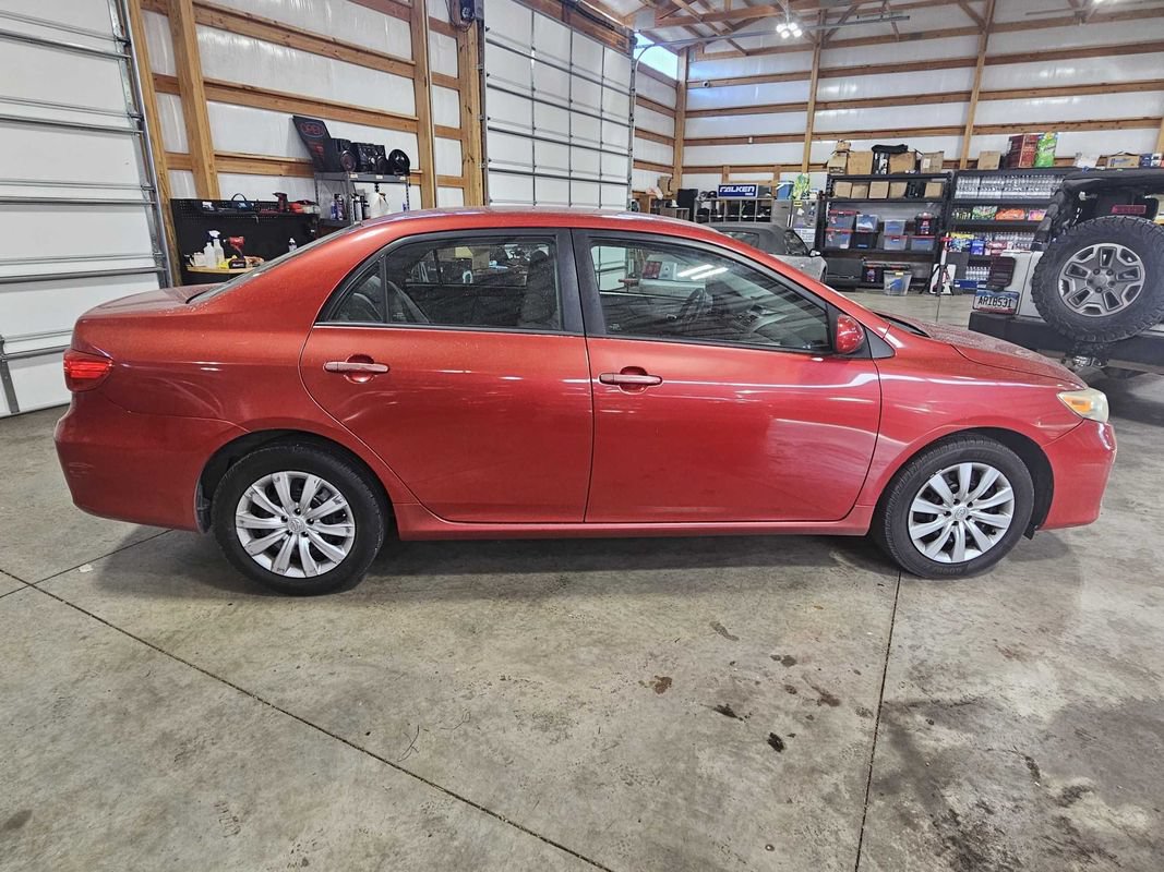 Used 2012 Toyota Corolla LE FWD image 9