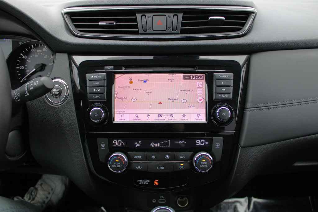 Used 2018 Nissan Rogue SL image 12