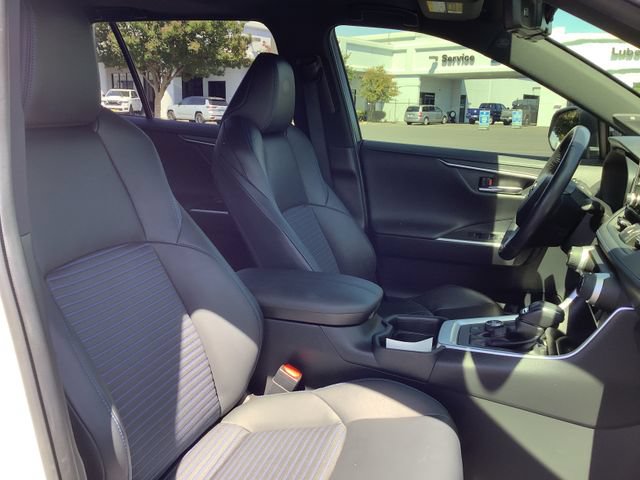Used 2019 Toyota RAV4 XSE w/ XSE Weather Package AWD/4WD image 37