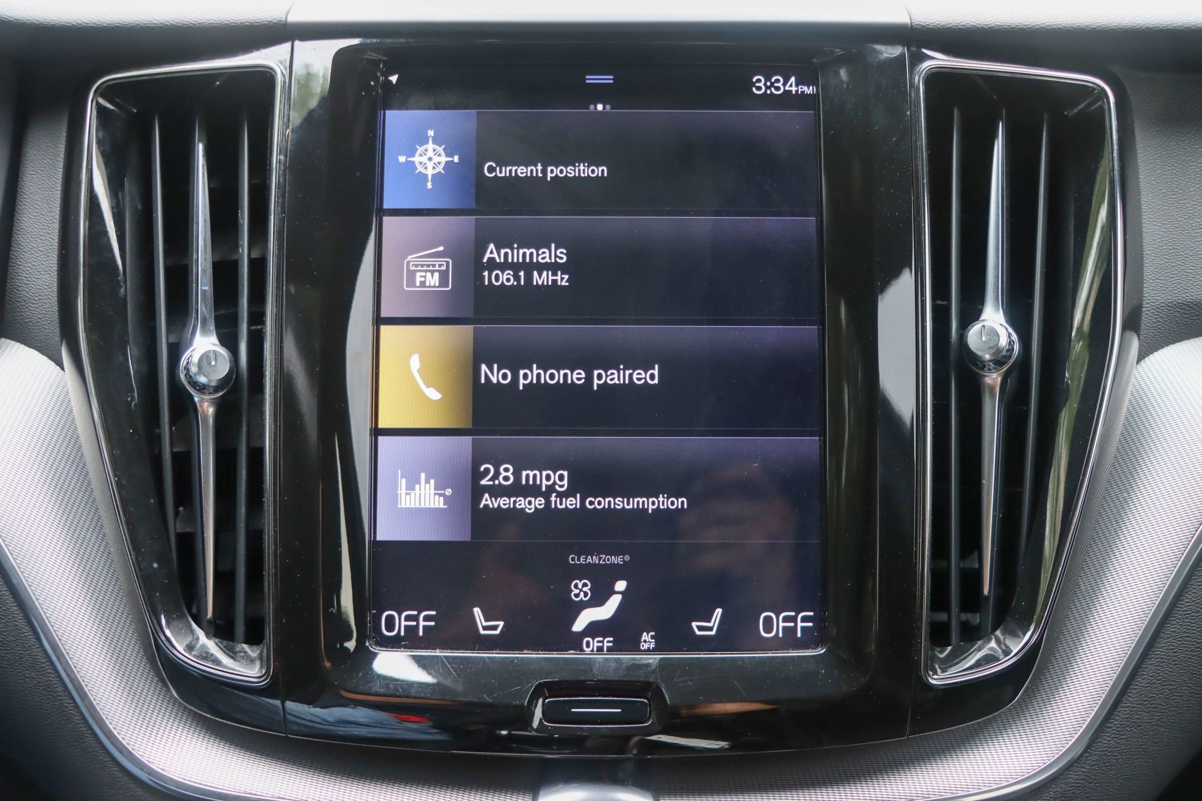 Used 2018 Volvo XC60 T5 R-Design w/ Convenience Package image 37