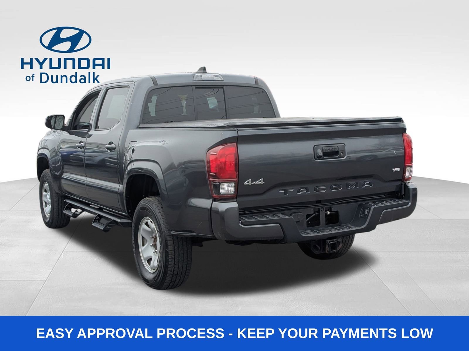 Used 2022 Toyota Tacoma SR image 3