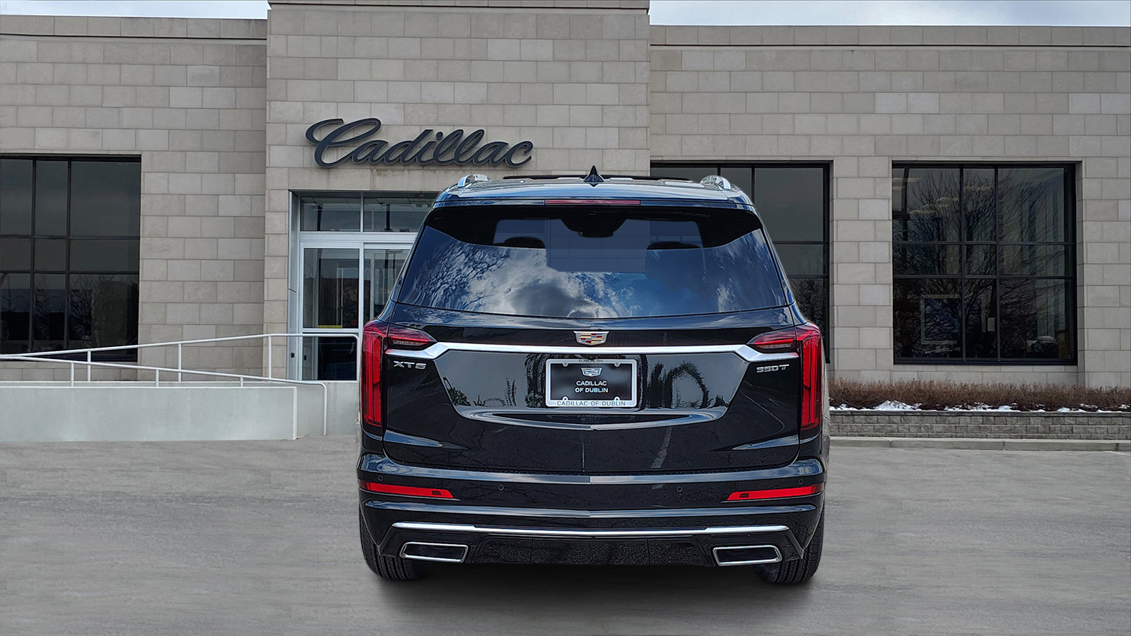 New 2025 Cadillac XT6 Luxury w/ LPO, Premium Carpet Package image 7