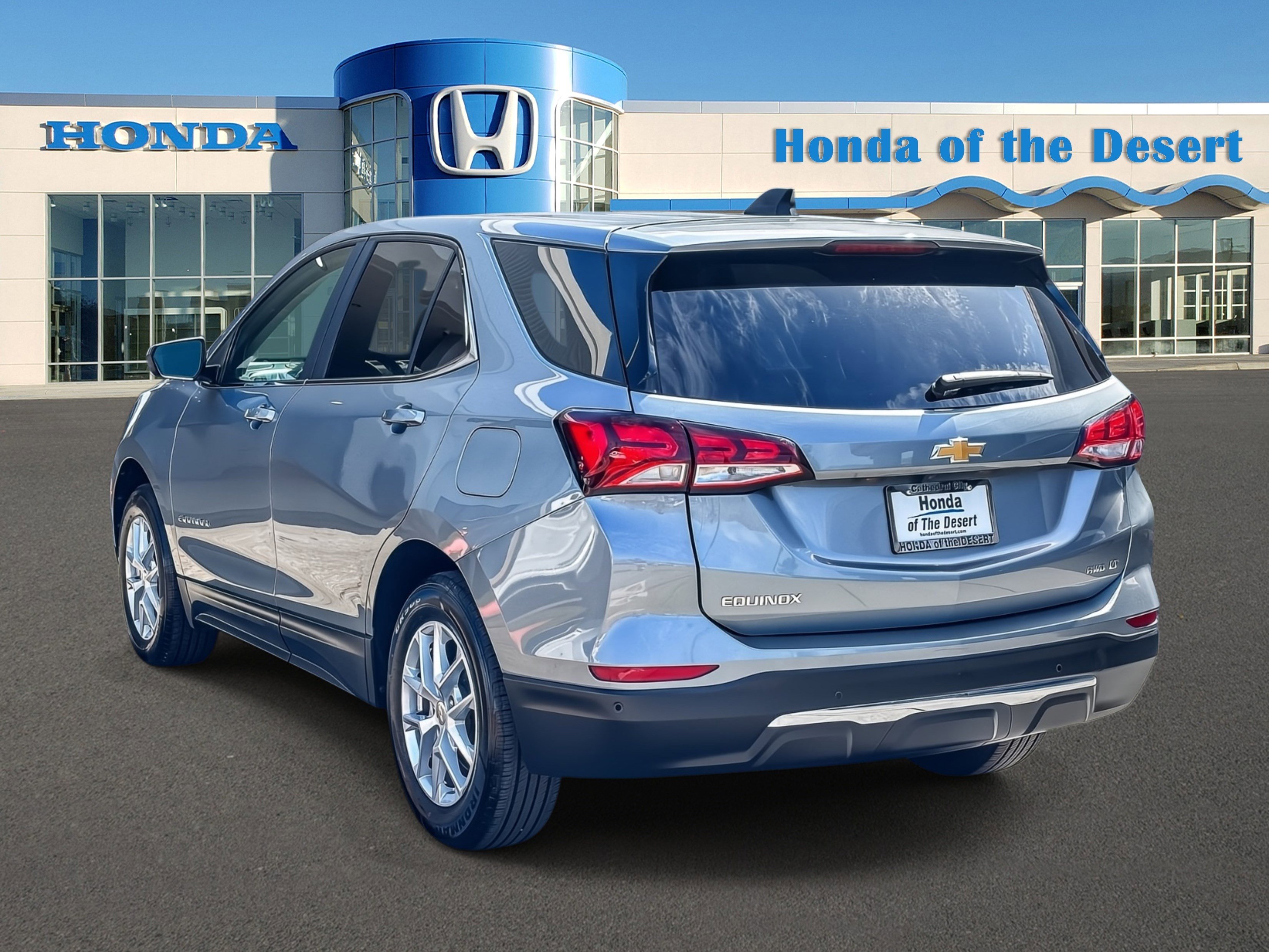 Used 2024 Chevrolet Equinox LT AWD/4WD image 5