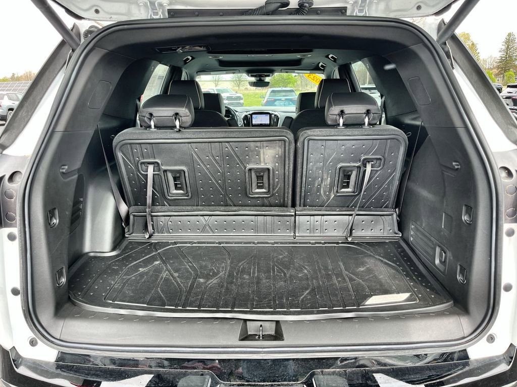 Certified 2023 Chevrolet Traverse Premier w/ Redline Edition AWD/4WD image 27