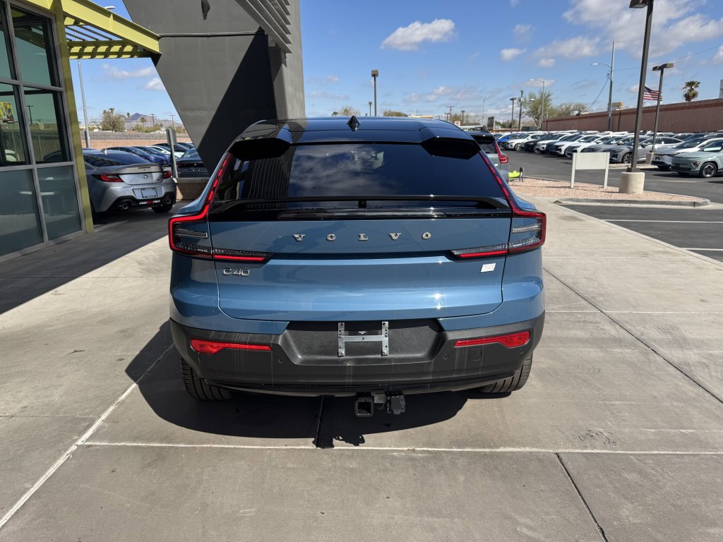 Used 2022 Volvo C40 P8 Recharge Ultimate image 11