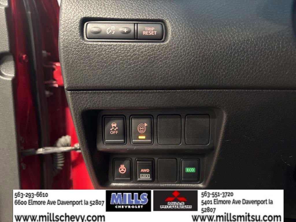 Used 2017 Nissan Rogue Sport SV w/ SV Premium Package image 27