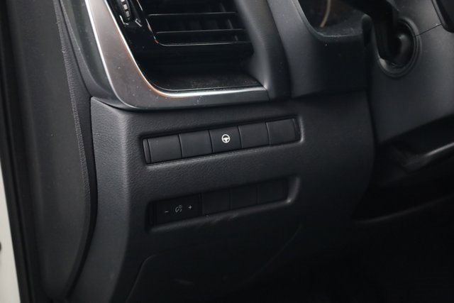 Used 2023 Nissan Rogue SV image 13