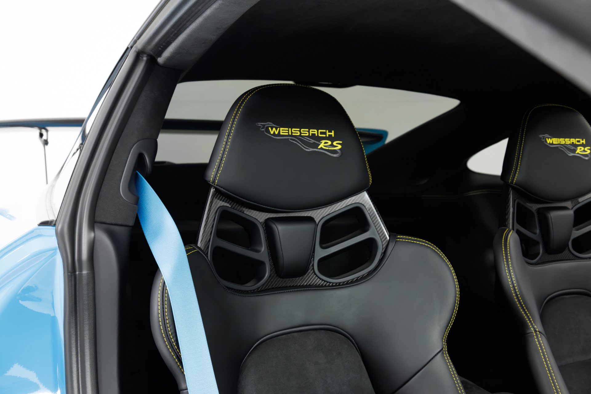 Used 2018 Porsche 911 GT2 RS RWD image 37