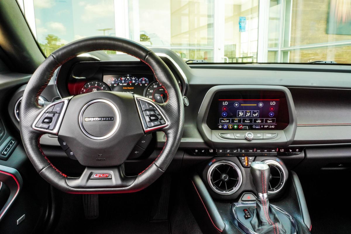 Used 2023 Chevrolet Camaro SS RWD image 17