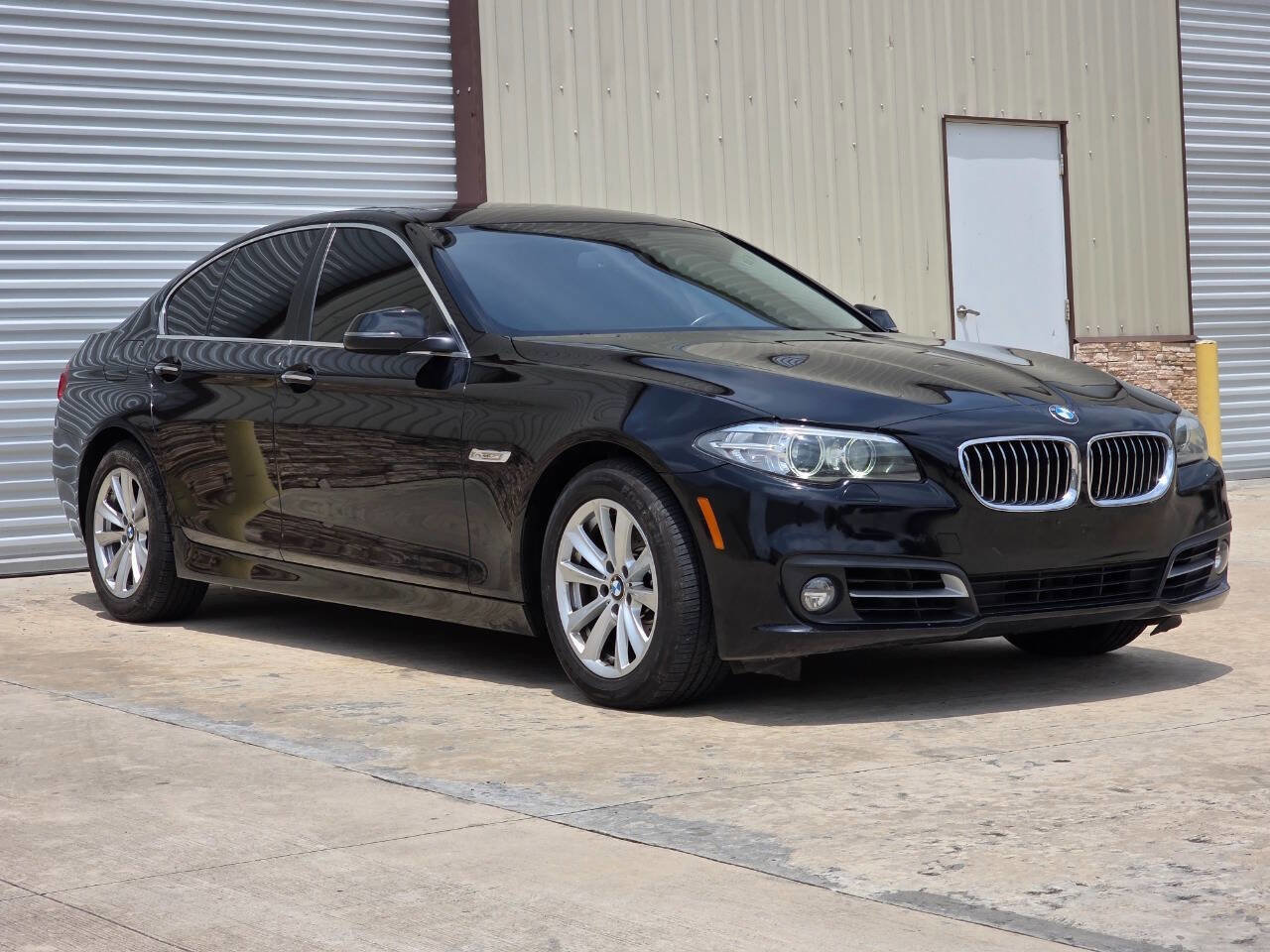 Used 2016 BMW 528i Sedan RWD image 6