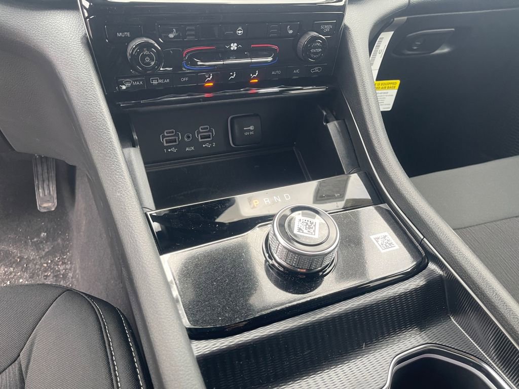 New 2026 Jeep Grand Cherokee Laredo image 11