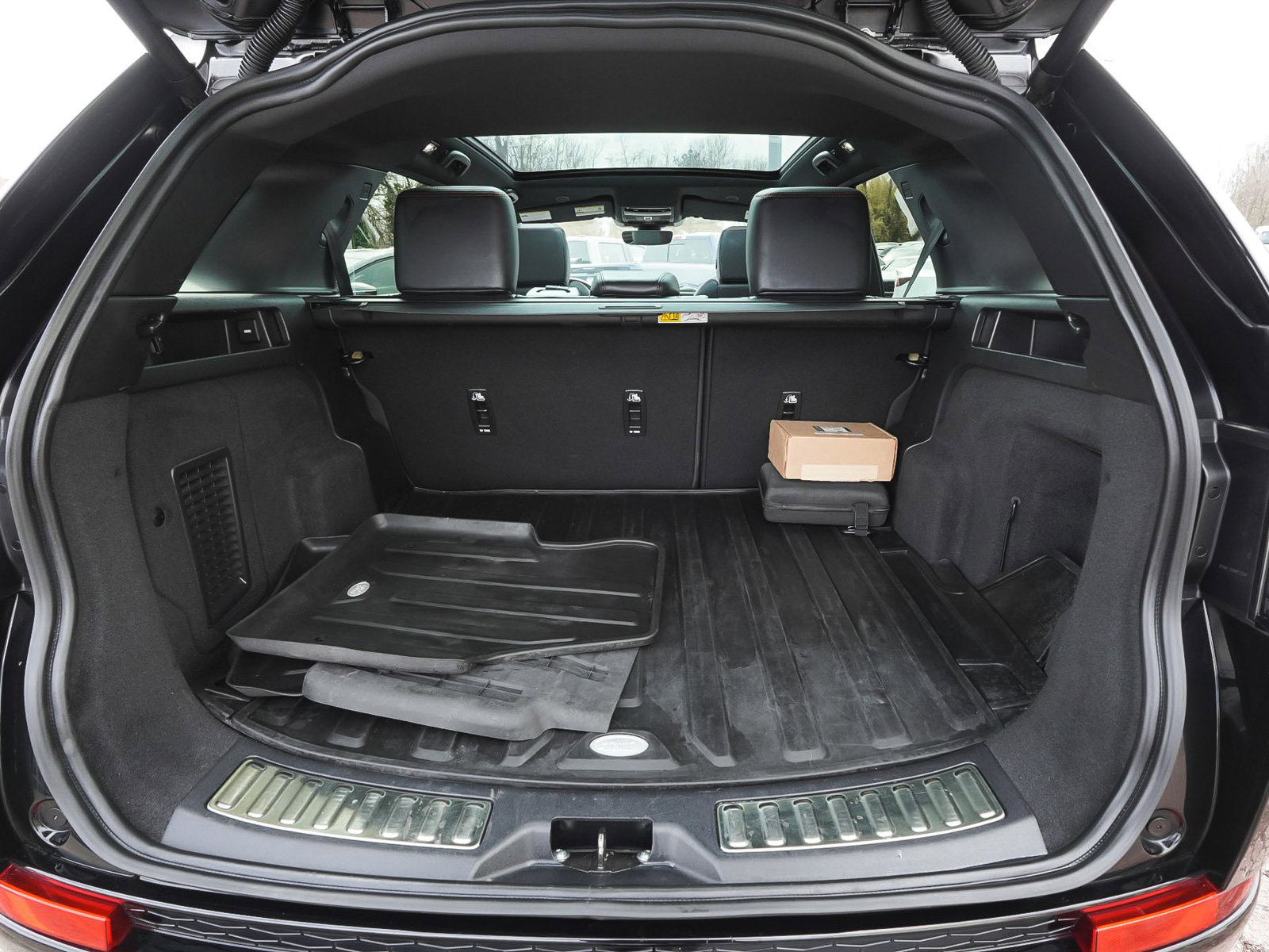 Used 2023 Land Rover Discovery Sport S R-Dynamic image 51