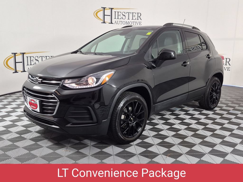 Certified 2022 Chevrolet Trax LT w/ Midnight Edition AWD/4WD image 8