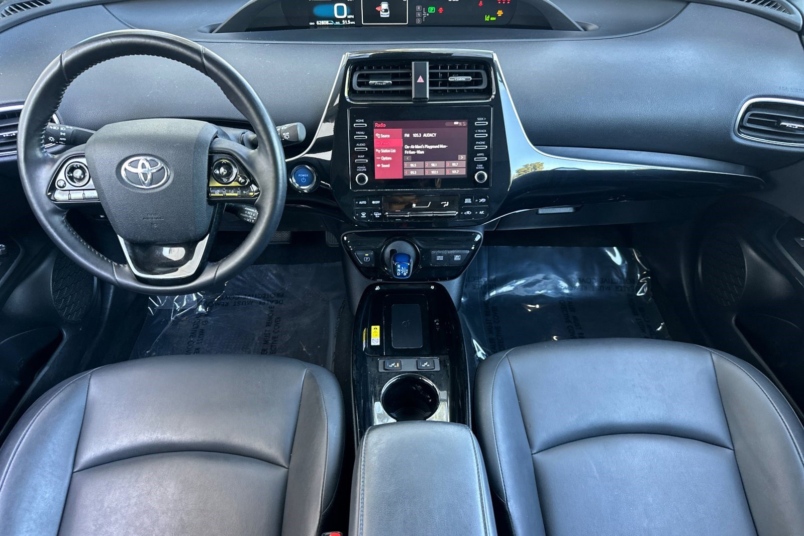 Used 2020 Toyota Prius XLE image 25