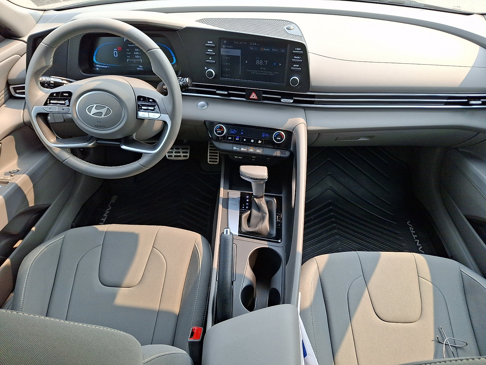 Certified 2025 Hyundai Elantra Sport FWD image 15
