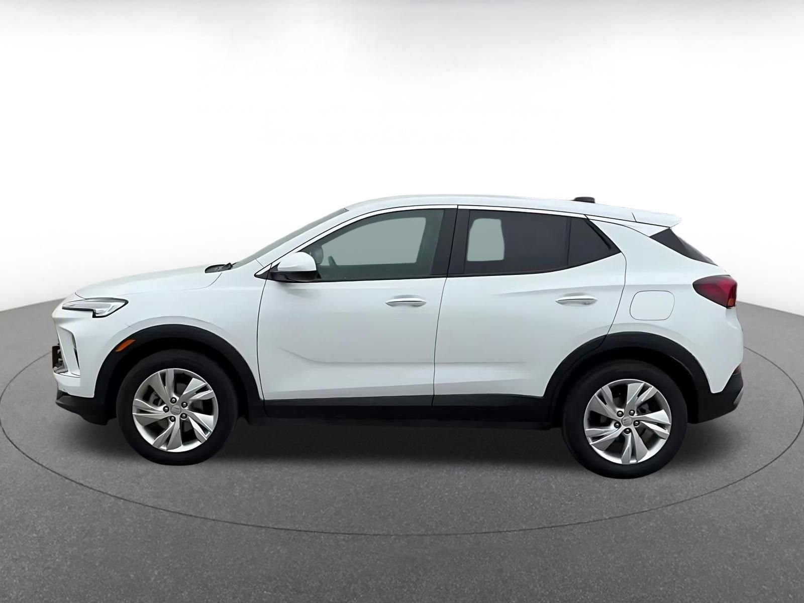 Used 2025 Buick Encore GX Preferred image 9