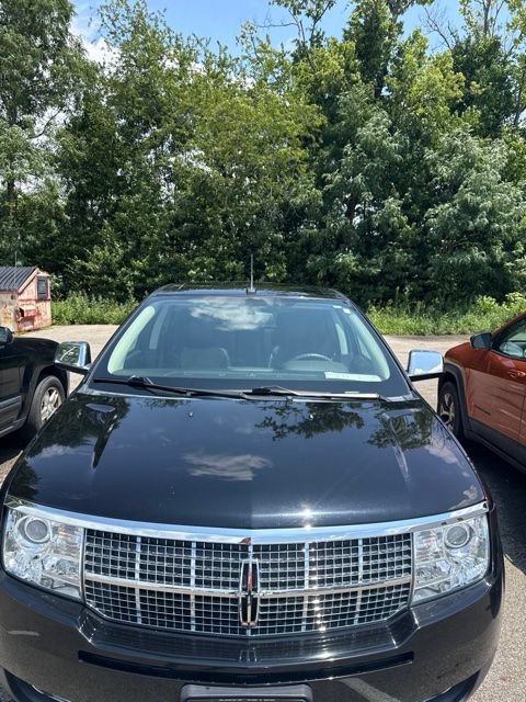 Used 2009 Lincoln MKX AWD image 2