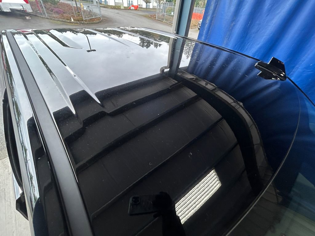 Used 2022 Chevrolet Silverado 1500 LTZ w/ LTZ Convenience Package II image 28