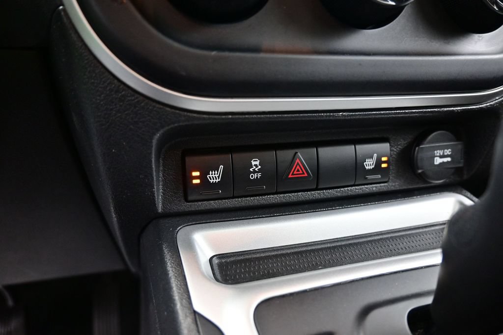 Used 2017 Jeep Compass High Altitude FWD image 44