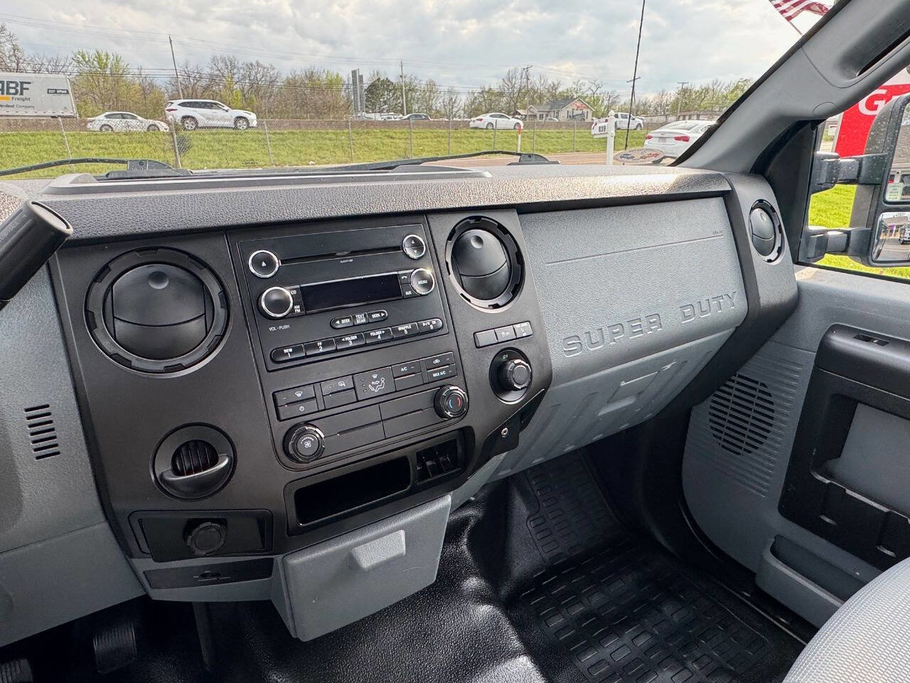 Used 2015 Ford F250 XL w/ Power Equipment Group image 8