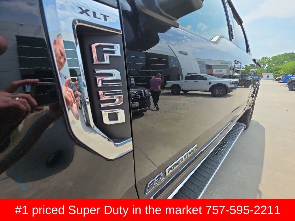 Used 2021 Ford F250 XLT w/ XLT Premium Package AWD/4WD image 10
