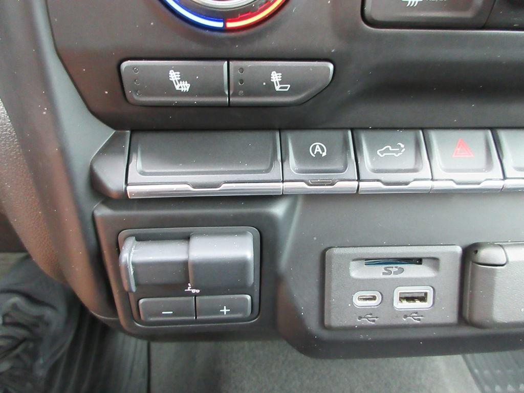 Certified 2021 Chevrolet Silverado 1500 LT w/ Convenience Package II AWD/4WD image 31