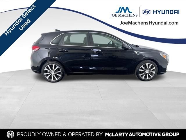 Used 2020 Hyundai Elantra GT image 9