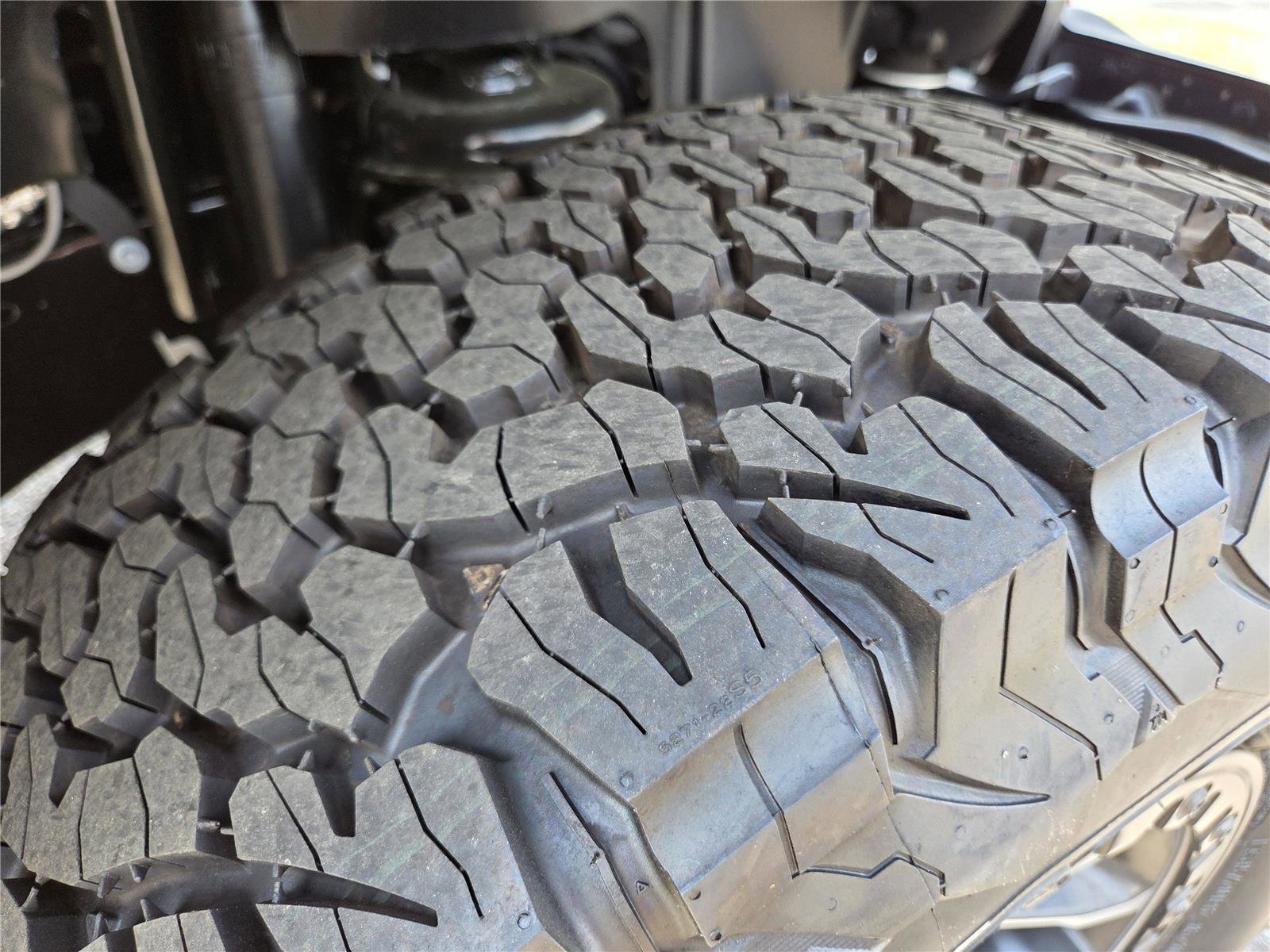 New 2026 Jeep Wrangler Unlimited Rubicon w/ Xtreme 35 Tire Package image 35