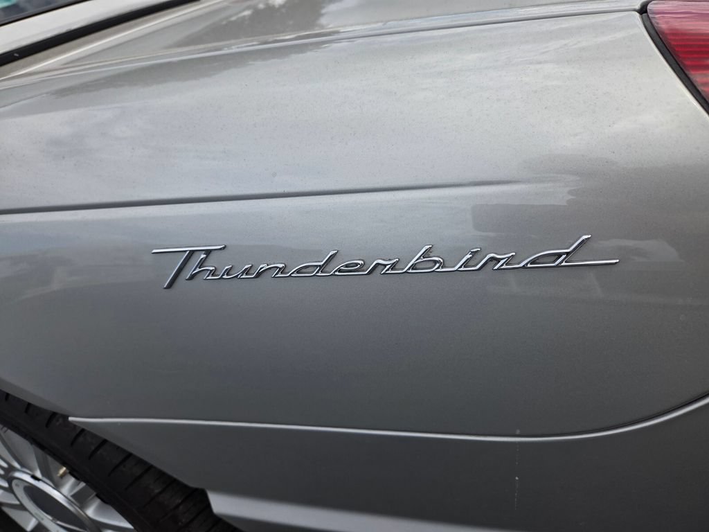 Used 2004 Ford Thunderbird RWD image 9