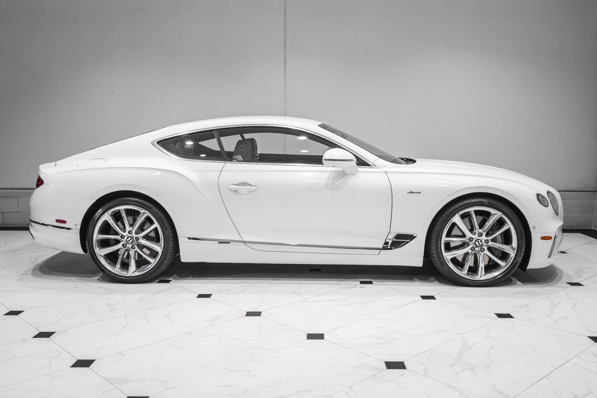 Certified 2023 Bentley Continental GT V8 AWD/4WD image 5