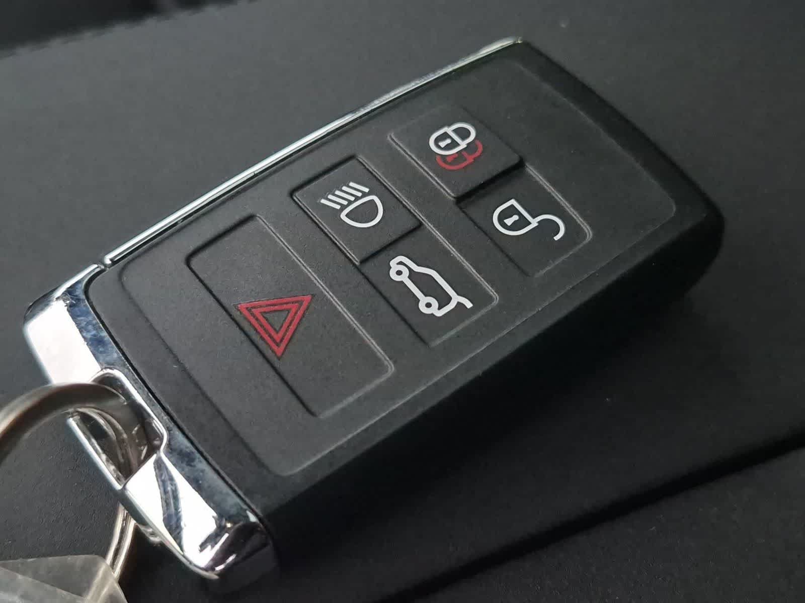 Used 2024 Land Rover Range Rover Evoque S AWD/4WD image 28