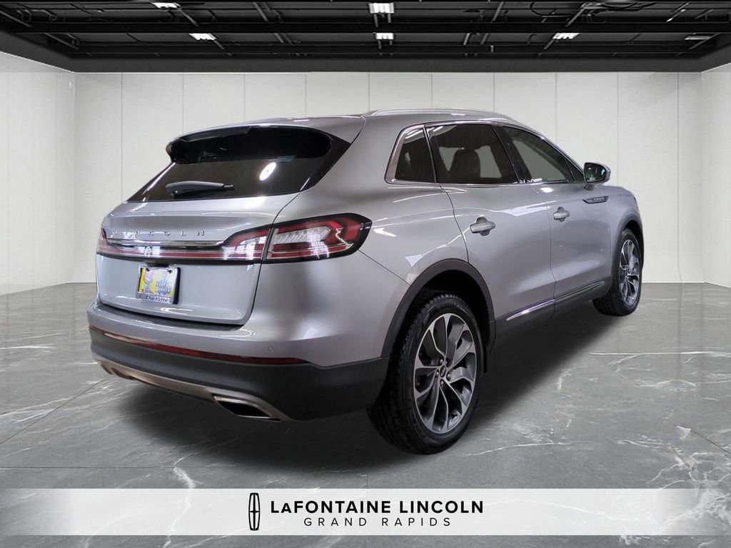 Certified 2023 Lincoln Nautilus Reserve image 5