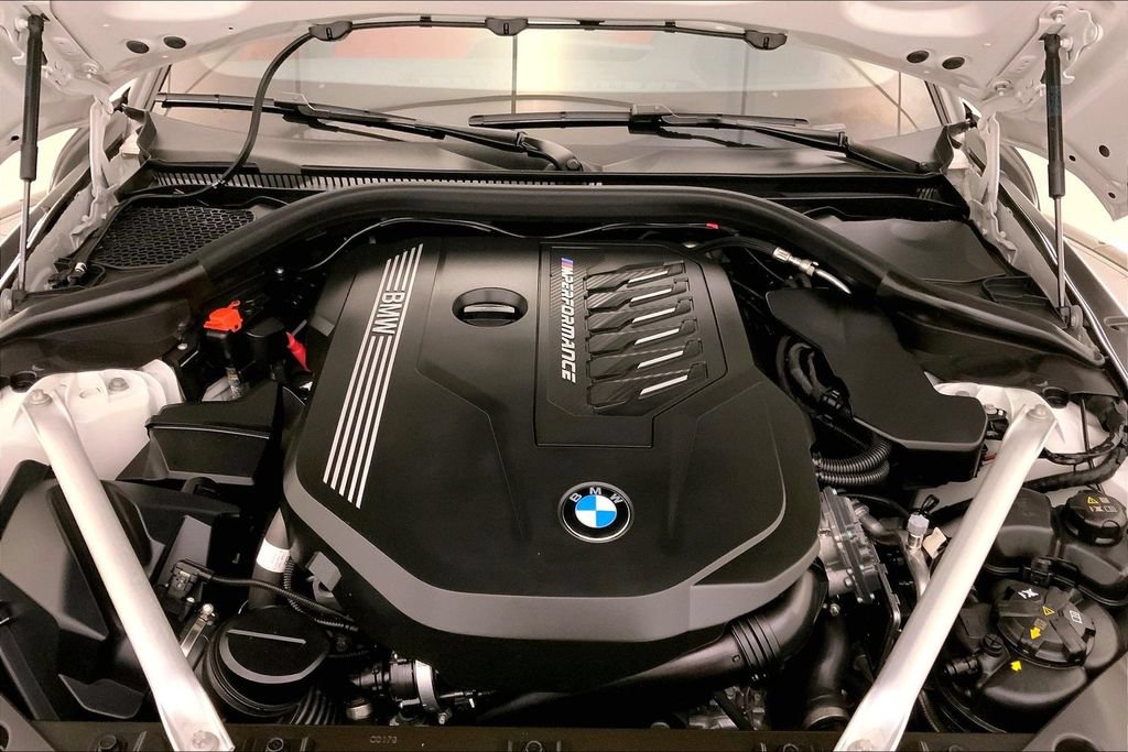 Certified 2023 BMW Z4 M40i w/ Premium Package RWD image 9