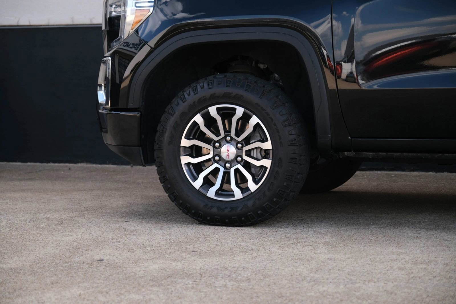 Used 2021 GMC Sierra 1500 Denali w/ Driver Alert Package II image 9