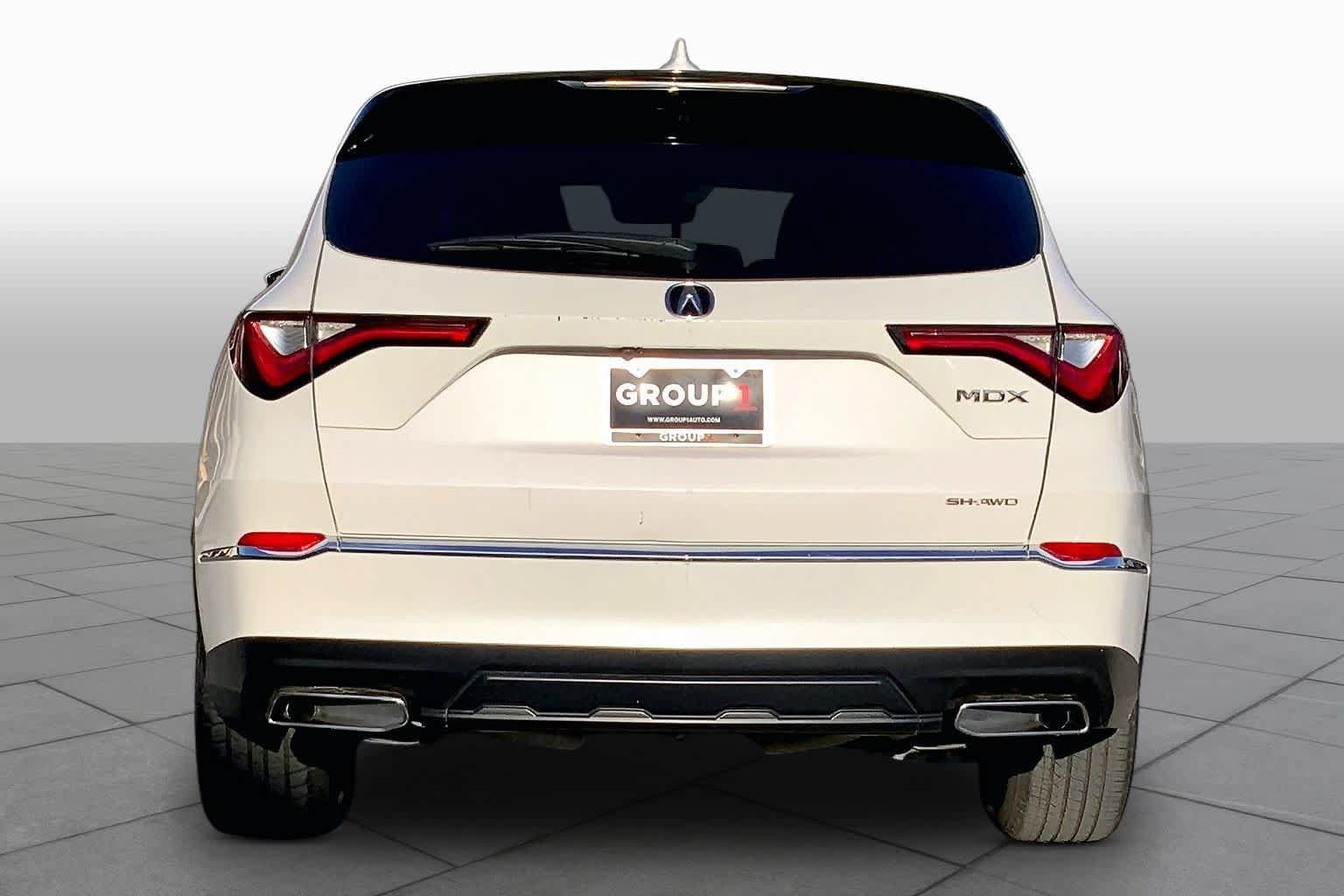 Used 2024 Acura MDX SH-AWD image 4