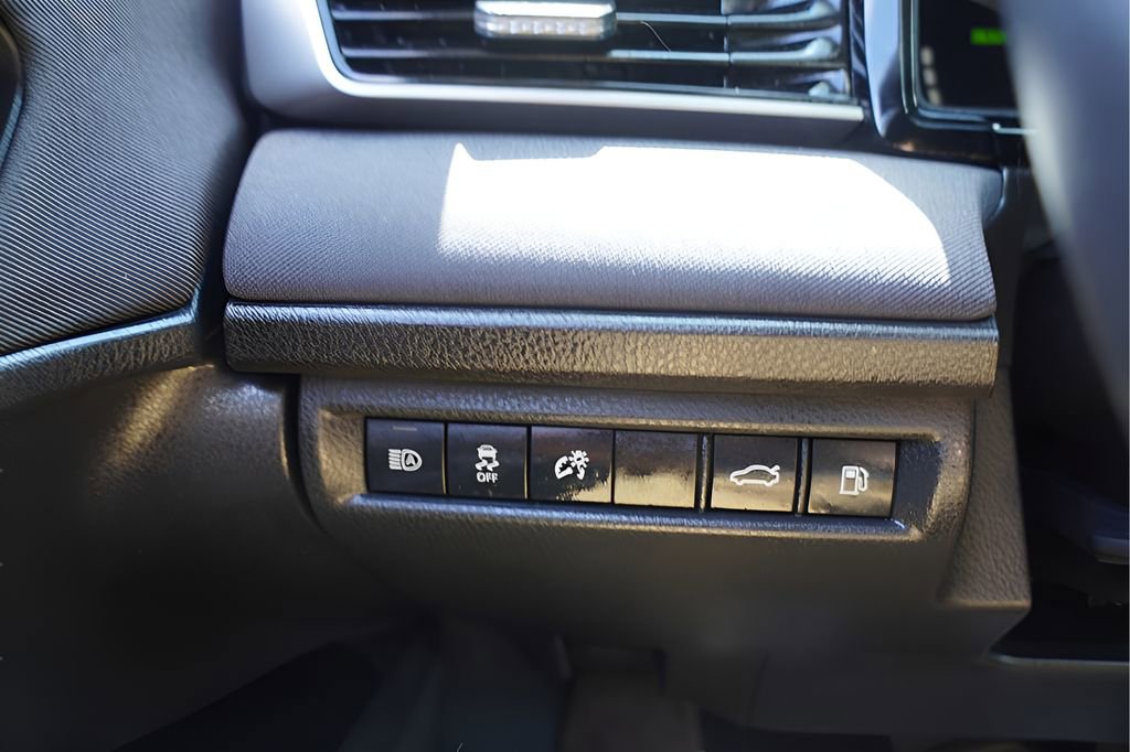 Used 2026 Toyota Camry LE image 20