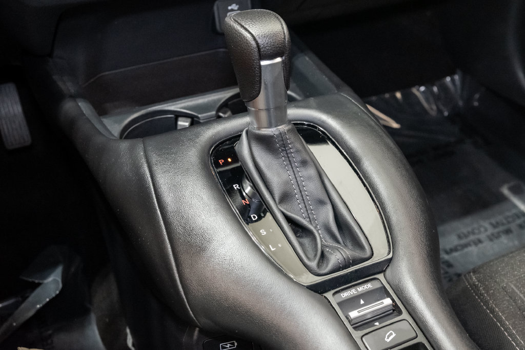 Used 2025 Honda HR-V LX image 23
