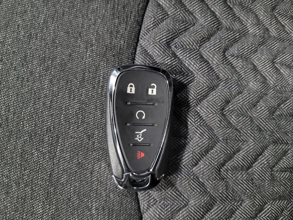 Used 2023 Chevrolet Equinox LT image 32