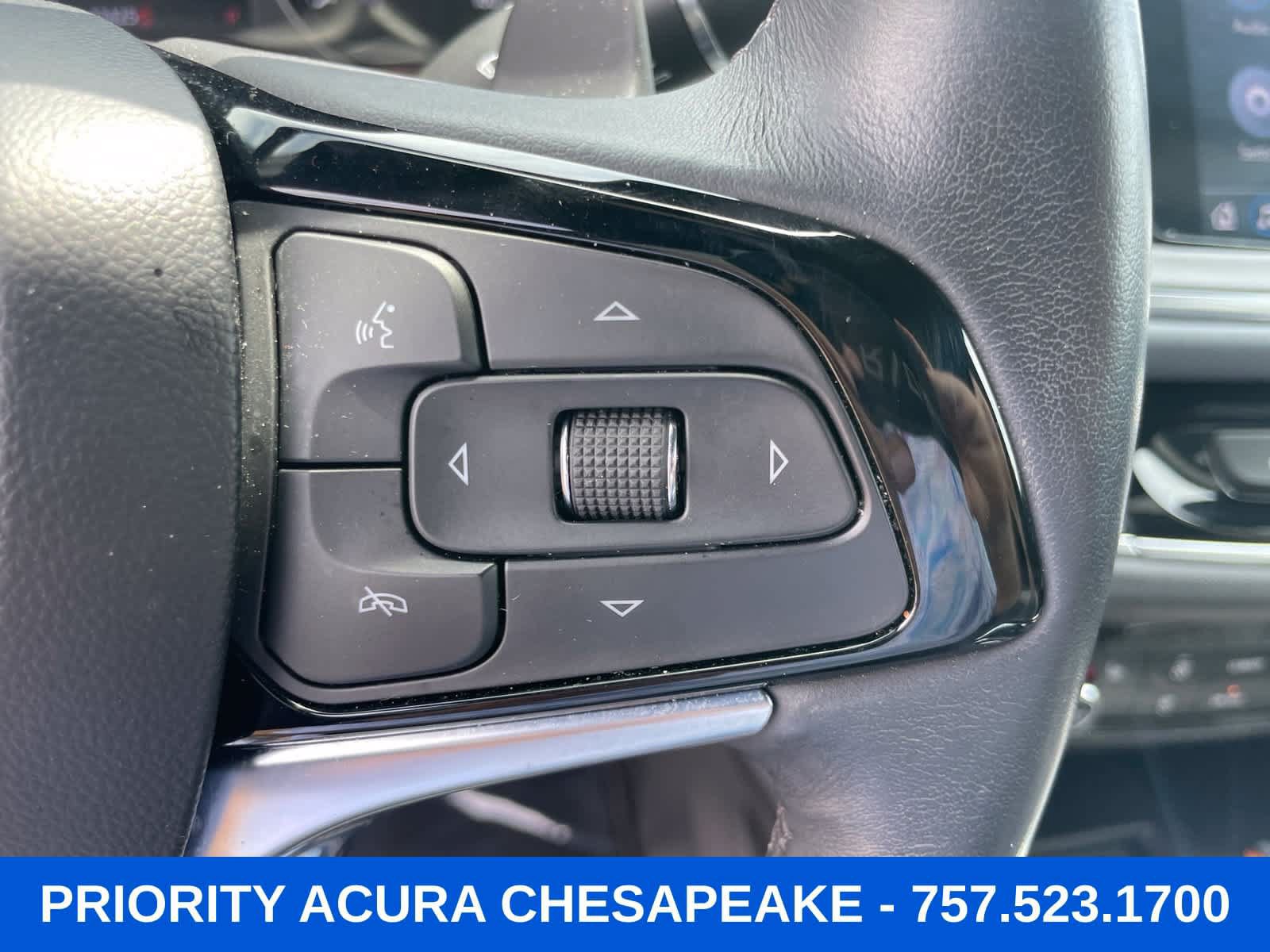 Used 2023 Buick Enclave Essence FWD image 15