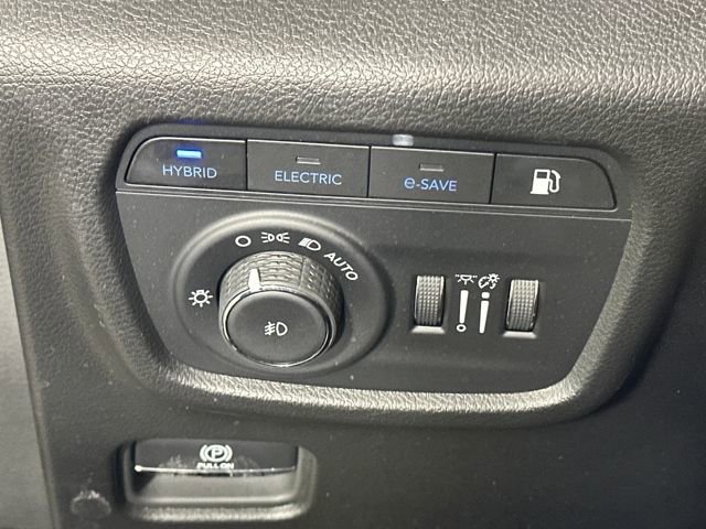 Used 2023 Jeep Grand Cherokee 30th Anniversary image 19