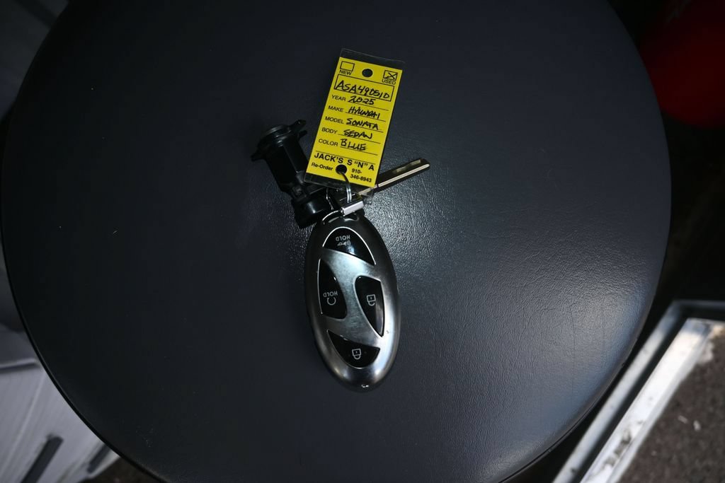 Used 2025 Hyundai Sonata SEL FWD image 30