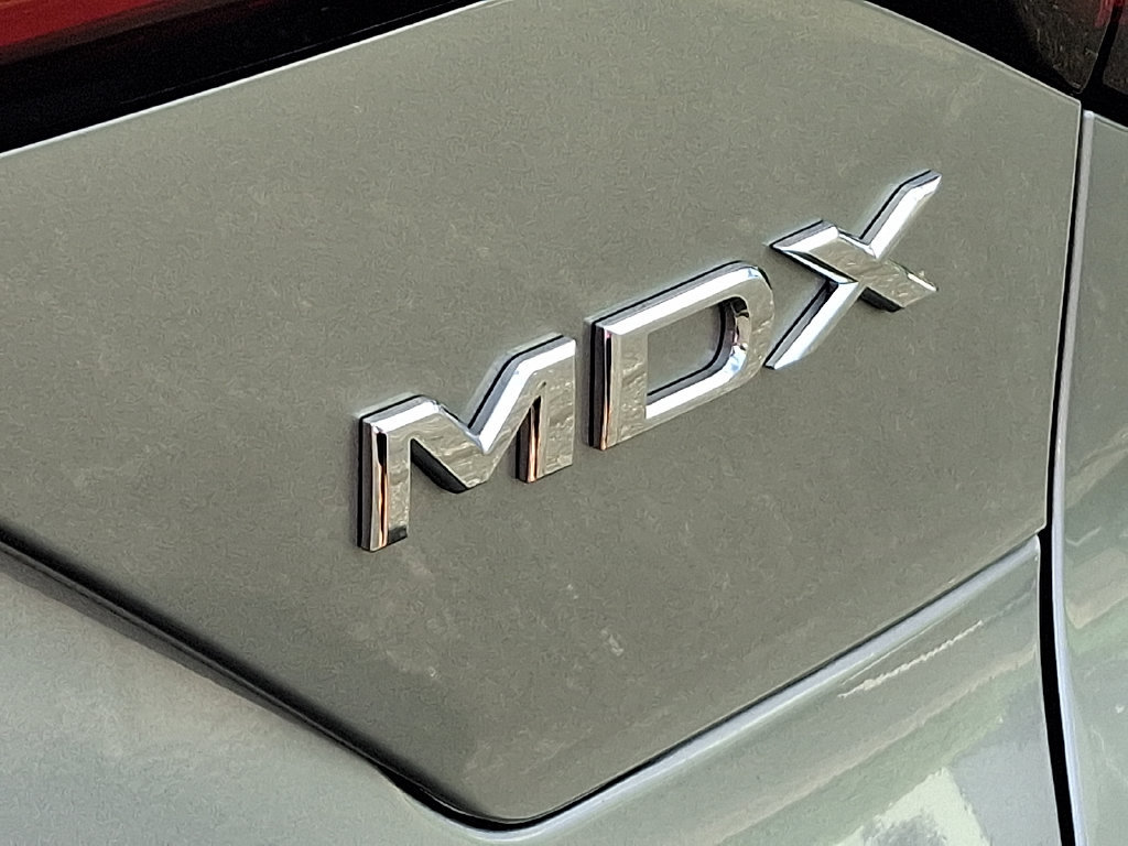 Certified 2025 Acura MDX w/ Technology Package AWD/4WD image 33