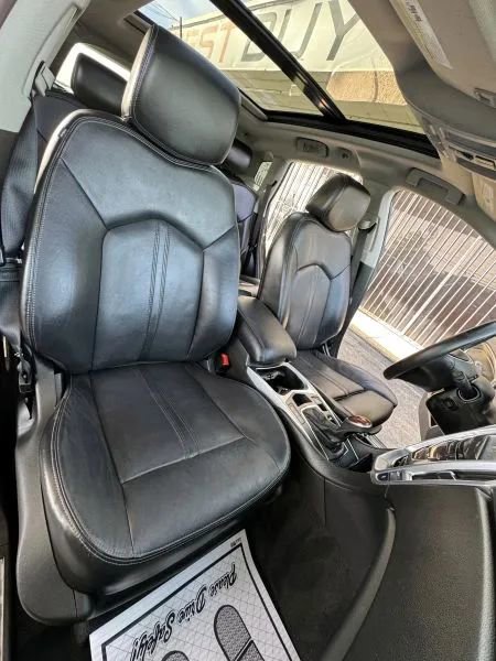 Used 2015 Cadillac SRX Luxury w/ Driver Awareness Package image 20