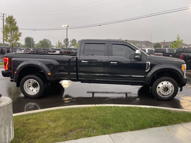 Used 2019 Ford F450 Platinum w/ Platinum Ultimate Package AWD/4WD image 6