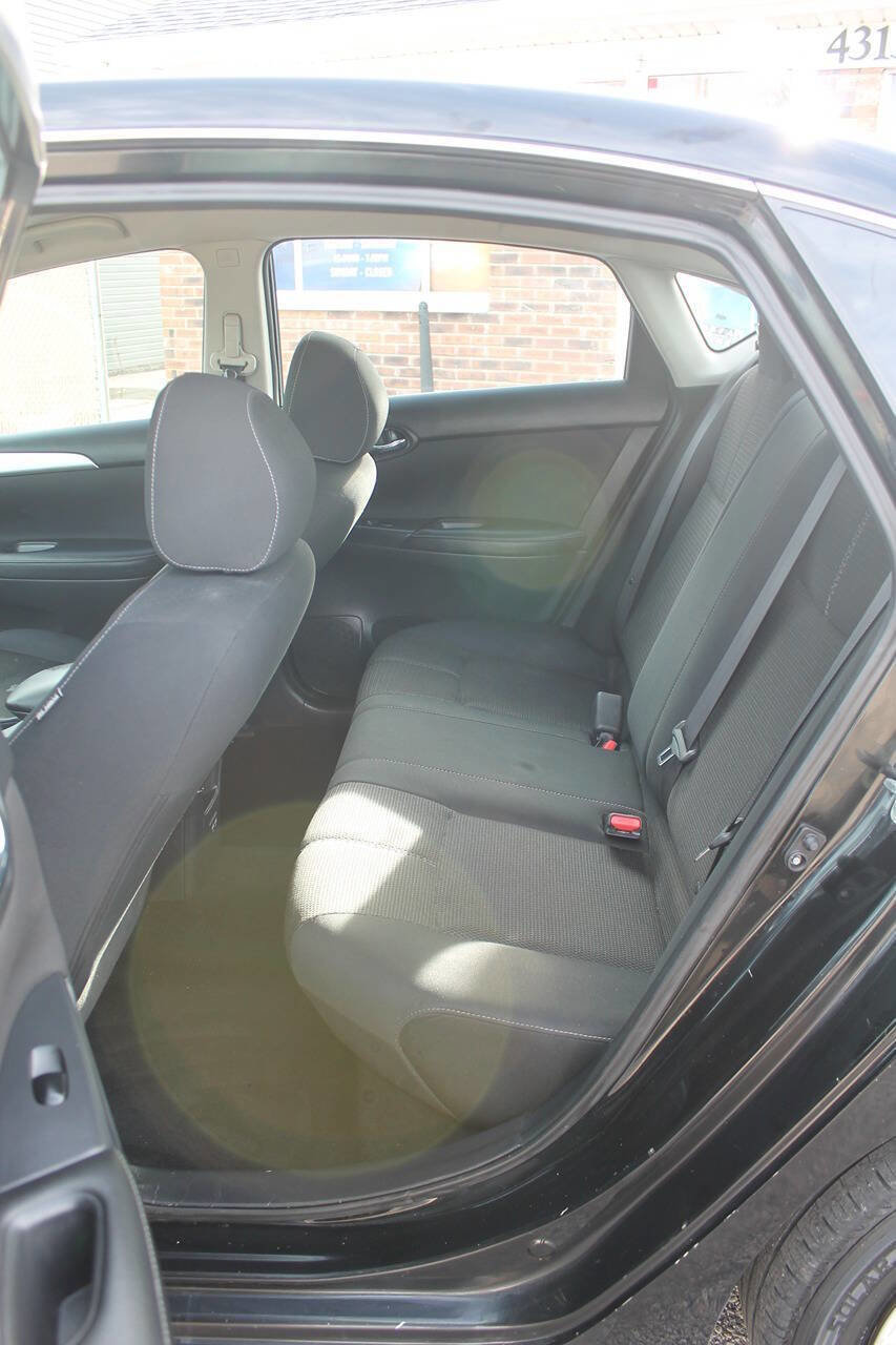 Used 2017 Nissan Sentra S image 16