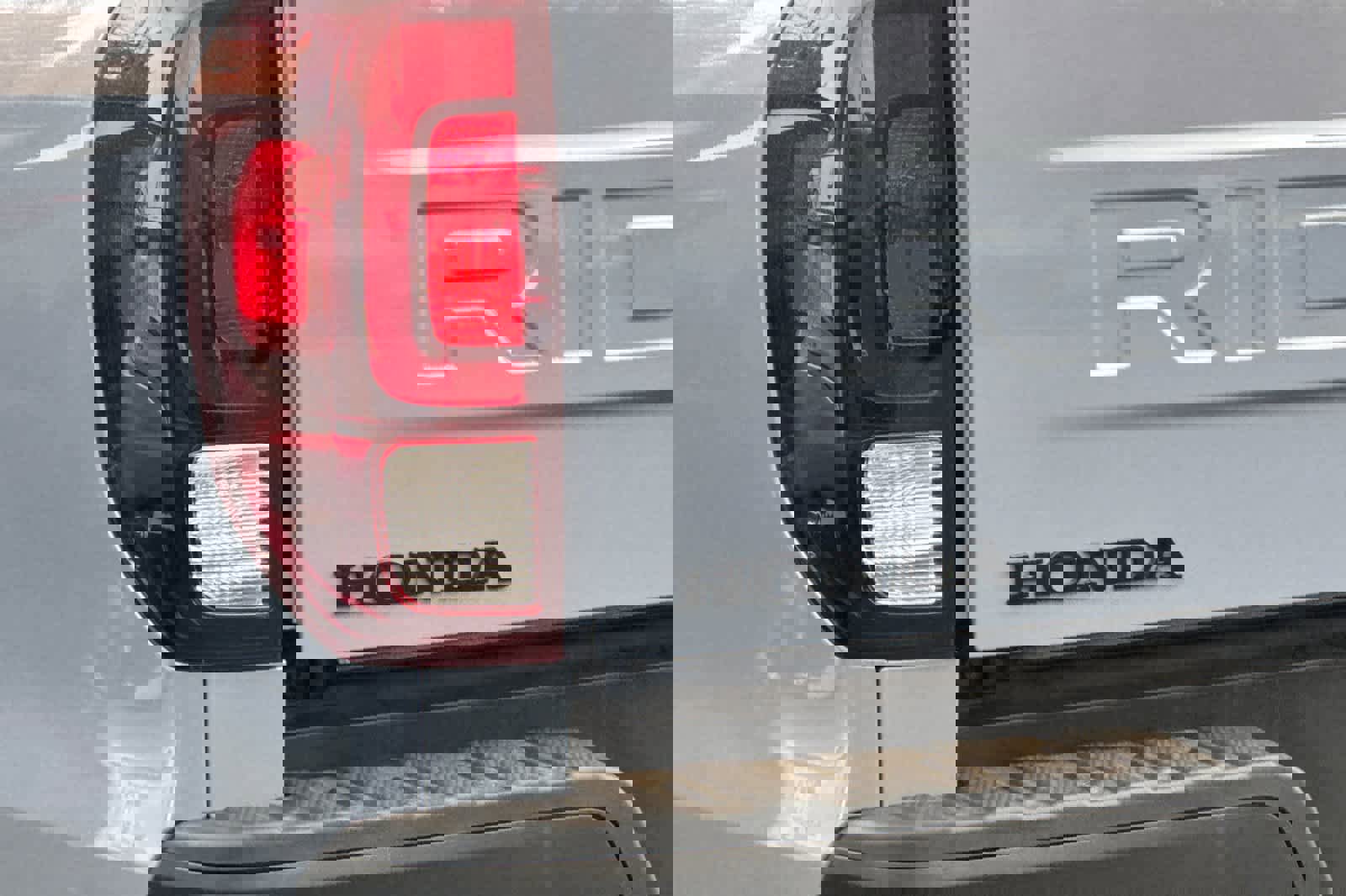 New 2026 Honda Ridgeline Black Edition image 12